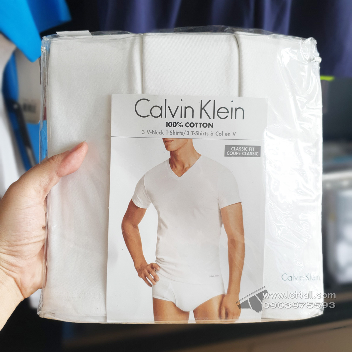 Áo lót nam Calvin Klein M4065 Cotton Classic Fit V-Neck T-Shirt 3-pack White